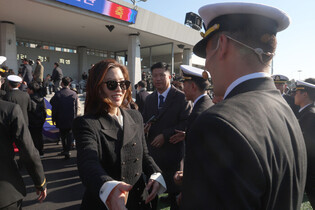 Samsung Electronics chair's son commissioned as Navy officer