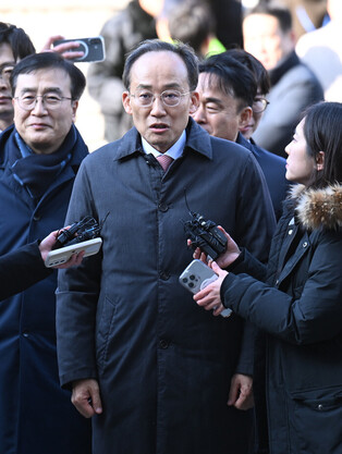 Court to decide on warrant for ex-PPP floor leader