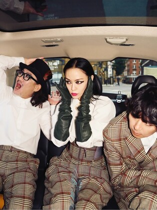 자우림 "전쟁 같은 경쟁과 혼란…음악이 위로·치유되길"