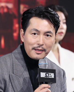 S. Korean actor Jung Woo-sung