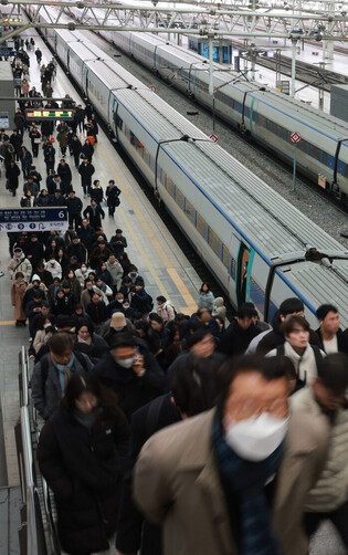 Unionized rail workers again shelve plan to strike