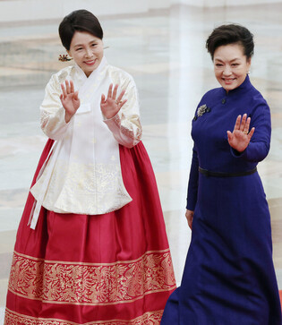 S. Korea-China summit talks in Beijing