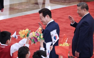 S. Korea-China summit talks in Beijing