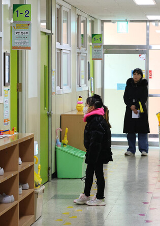 Soon-to-be 1st graders visit school