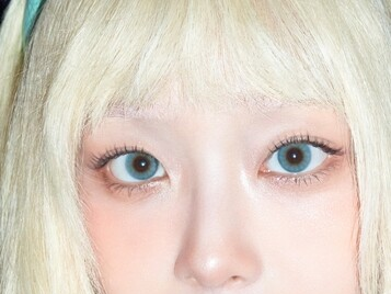 CHUU to release 1st studio album, expand her musical universe