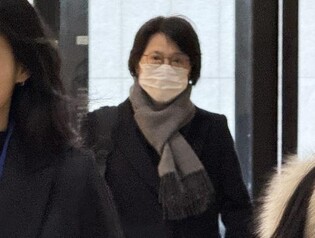 Special counsel grills prosecutor over alleged intervention in Coupang probe