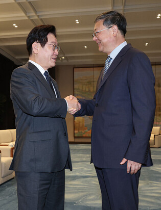 Lee meets Shanghai party chief