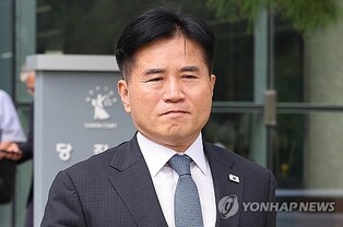 (LEAD) Two lawmakers of ruling party lose seats over election law violations