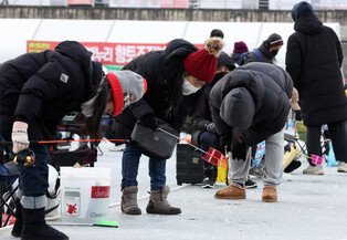 Ice fishing festival