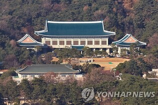 (LEAD) Cheong Wa Dae reaffirms no intention of provoking N. Korea over drone incursion