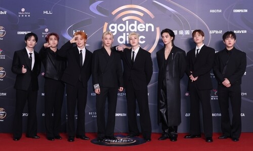 Stray Kids win album grand prize at Golden Disc Awards; Jennie takes 4 trophies including artist of the year