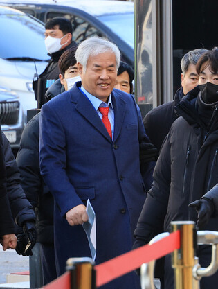 Court to decide on warrant for pastor