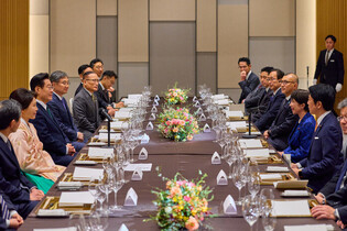 S. Korea-Japan summit talks