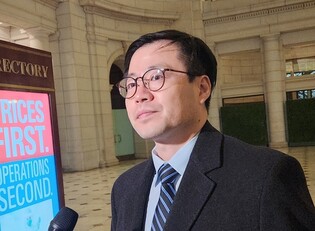 (LEAD) S. Korea to seek 'optimal' response in case of ruling against Trump's 'reciprocal' tariffs: Seoul official