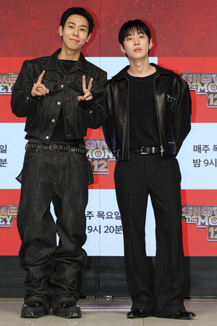 S. Korean rappers Loco and Gray