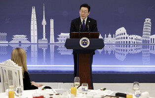 S. Korea-Italy summit talks