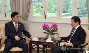 Nat'l Assembly speaker, Singaporean PM discuss ways to expand bilateral ties